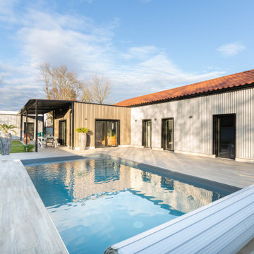 VILLA CHARNAYSIENNE - maison individuelle, piscine et annexe - 110 m2 et 30 m2