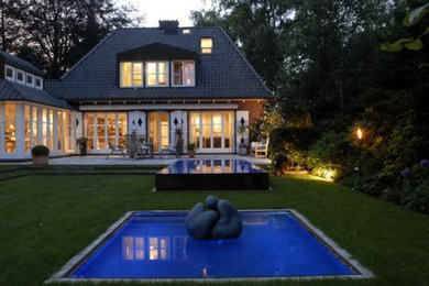 Moderner Pool in Hamburg