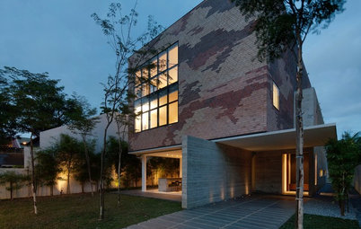 Inside a Climate-Responsive Modernist Brick Bungalow