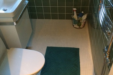 ストックホルムにあるおしゃれな浴室の写真