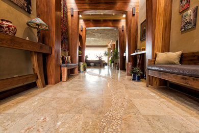 Example of an entryway design in Salt Lake City