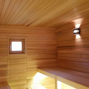 モスクワの北欧スタイルのおしゃれなプールの写真