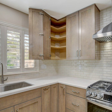 Stunning Transitional Kitchen in Sun City Summerlin