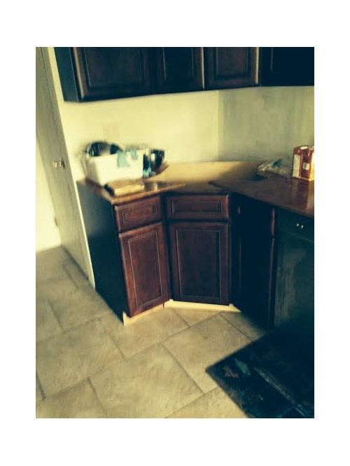 Corner D shaped sink where to put the faucet