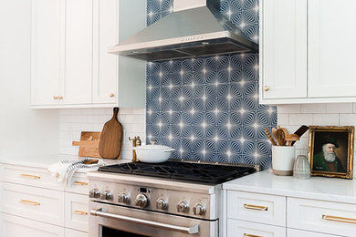 Kitchen - coastal kitchen idea in Tampa