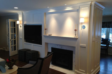 Family room - contemporary family room idea in Minneapolis