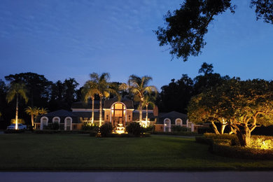 OUTDOOR LIGHTING BRINGS THESE CLEARWATER AND BELLEAIR HOMES OUT OF THE SHADOWS