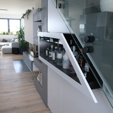 Einbauschrank mit Barfach