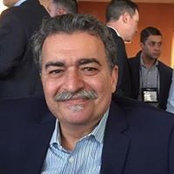 Ara Deraprahamian's photo