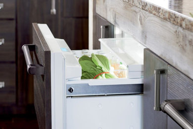 Sub-Zero Refrigeration - Under Counter