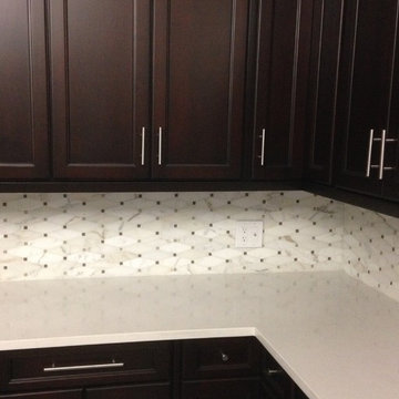 Calacatta Gold Octagono Backsplash