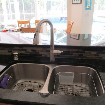 Kitchen Remodel in Maple With a Pecan Stain