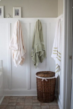 Beadboard in powder room: timeless or outdated? | Houzz Forum
