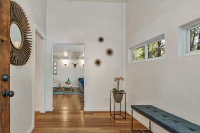 Example of a trendy entryway design in San Francisco