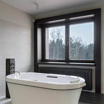 BAÑO PRINCIPAL. VILLA EL OLIVO. SOTOGRANDE