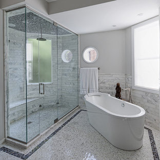 Inredning av ett eklektiskt badrum