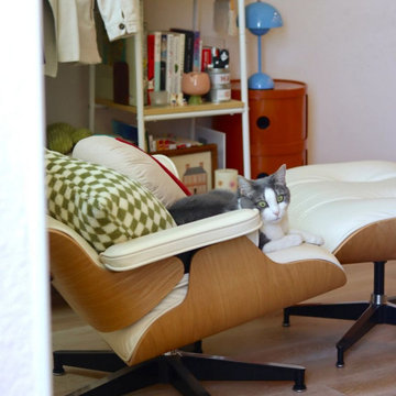 Eames Lounge Chair and Ottoman - Ivory White