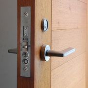 Bauhaus doors – Tischler Design Studio's photo