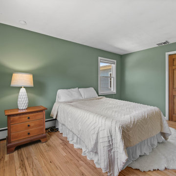877 Chestnut Hill Road, Glastonbury, CT 06073