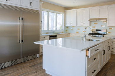 Example of a classic kitchen design in San Francisco