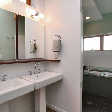 Green Cubed - Modern Bathroom Photos