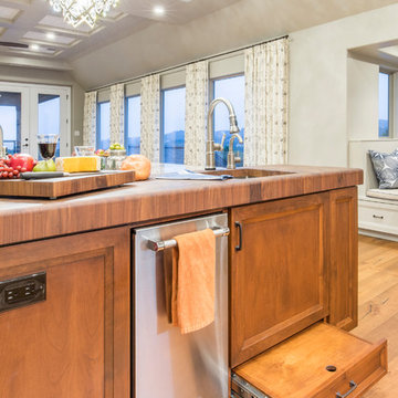 Kitchen Sink Built-in Step