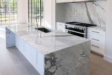 Minimalist kitchen photo in Atlanta