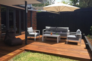 Inspiration for a small contemporary deck in Melbourne.