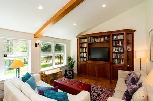 How To Modernize A Built In Entertainment Center There Are Light Colored Ceiling Beams And Pine Wood Floors I Was Thinking A Chalk White Paint Lying Gray Pattern Stencil Like