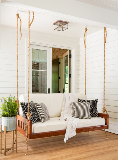 20 Picture-Perfect Porch Swings