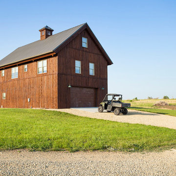 Mid Sized Barn Cabin