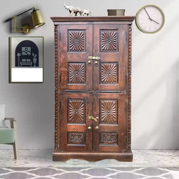 Interior Decorating with Rustic Farmhouse Cabinets