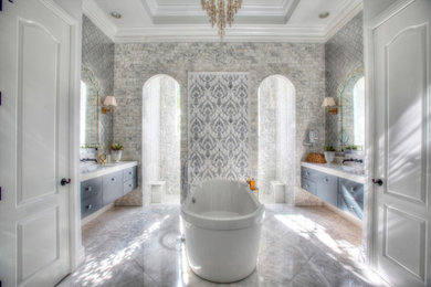 Bathroom - traditional bathroom idea in Miami