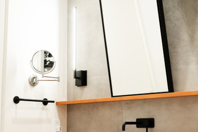 Inspiration for a bathroom remodel in Orange County