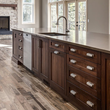 Beautiful Transitional Acreage in Calgary area