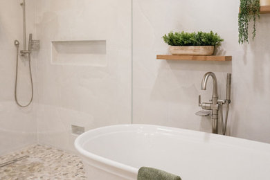 Bathroom - transitional bathroom idea in Dallas