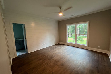 Inspiration for a craftsman home design remodel in Atlanta