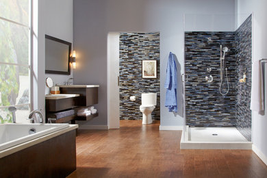 Example of a minimalist bathroom design in Atlanta