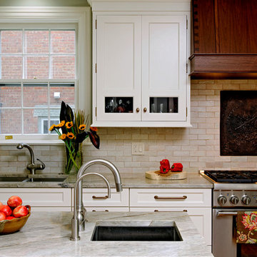Chevy Chase, Maryland - Traditional - Kitchen