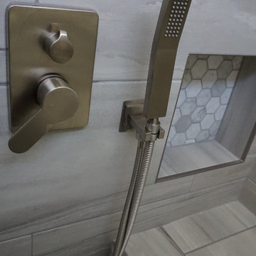 BATHROOMS SHOWER CONTROLS