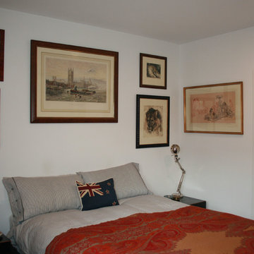 Kew Bedroom and Hall - art arrangment