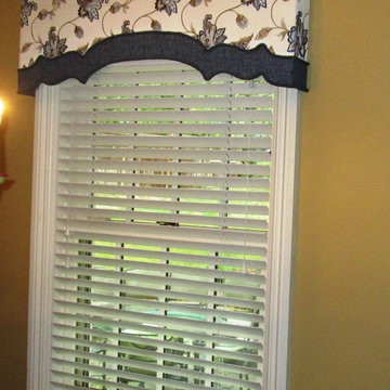 Kitchen Update with Banded Cornices