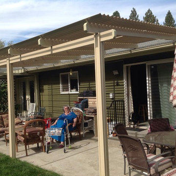 Adjustable Louver Roof