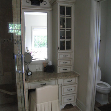 AMBOY MN MAKE-UP AREA IN MASTER BATH