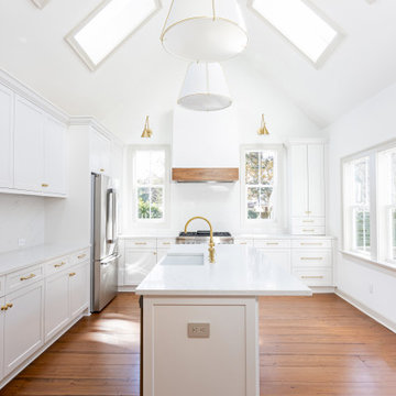 Timeless Southern Cottage: Fresh Details Layered Over Historic Roots