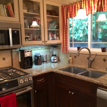 Jefferson Beach Kitchen- DeWil's Expression Inset Cabinets
