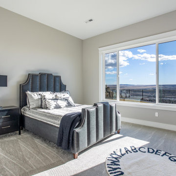 2556 Falconcrest Lp