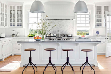 Example of a transitional kitchen design in San Francisco