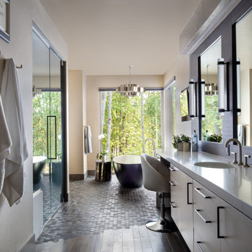 McKenzie River Custom Home Primary Bathroom