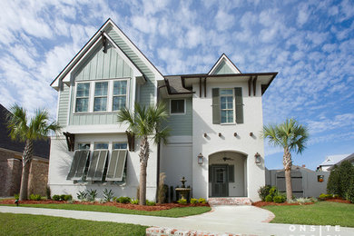 Inspiration for a transitional exterior home remodel in New Orleans